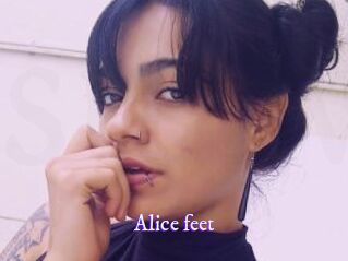 Alice_feet