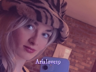 Arialove19
