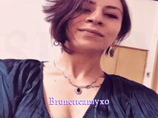 Brunetteamyxo