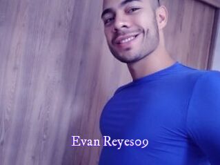 Evan_Reyes09