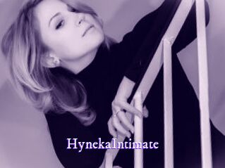HynekaIntimate