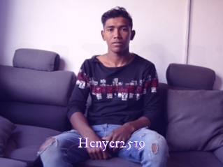 Henyer2519