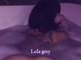 Lola_grey