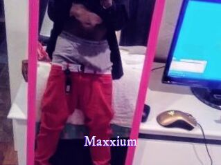 Maxxium