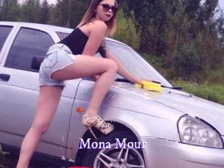 Mona_Mour
