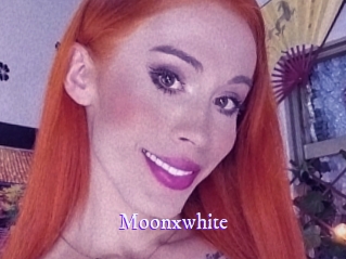 Moonxwhite